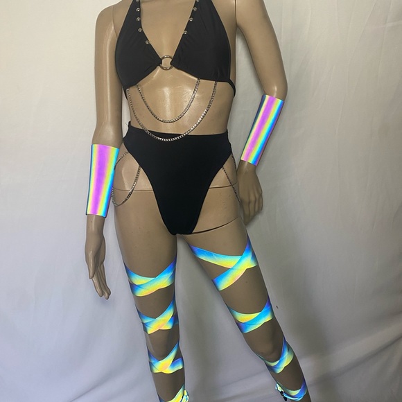 Two piece set - Picture 3 of 9